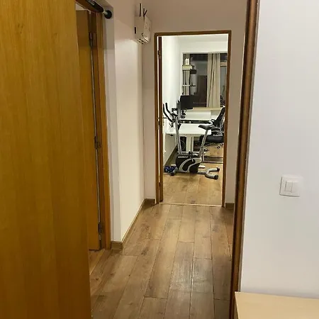 3 - Lizeanu Apartment *