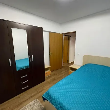 3 - Lizeanu * Bucharest